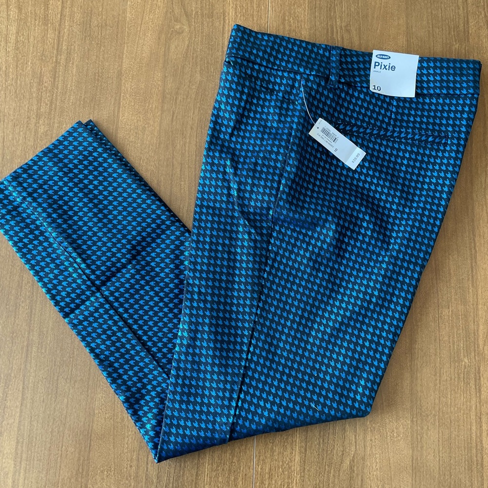 Old Navy Pixie Pant